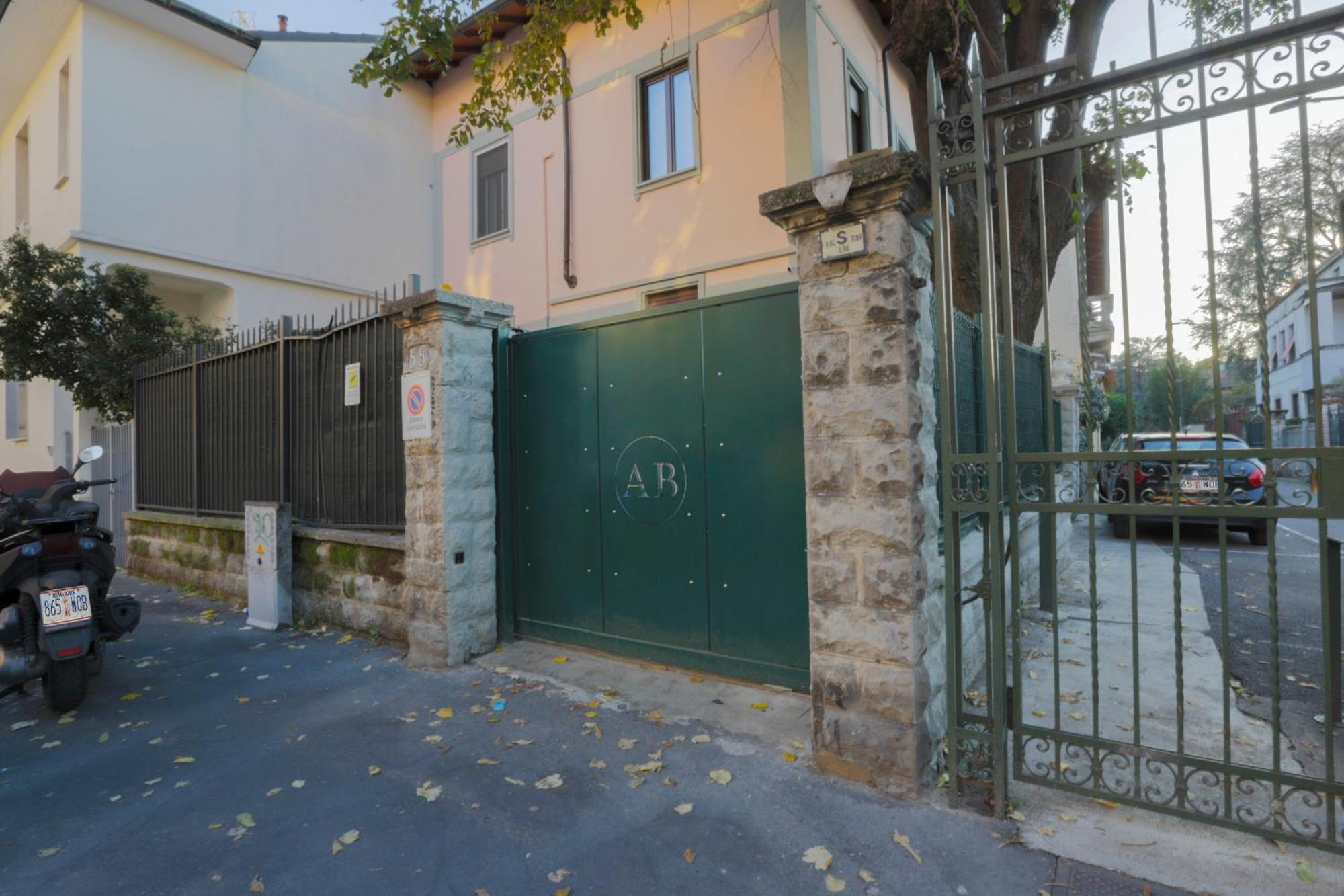 Fiera Milano-City Life Free Parking Villa Anglia' S Bridge Εξωτερικό φωτογραφία
